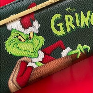‘Grinch in Chimney’ Wallet